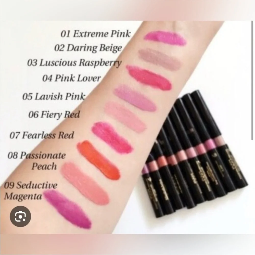 Elizabeth Arden Liquid Lip Lacquer 01 Extreme Pink – New